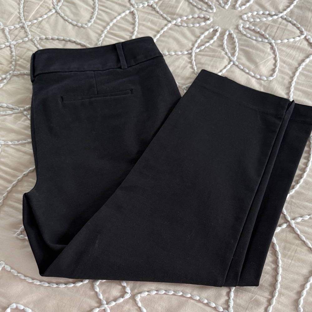 LOFT Marisa Black capri cropped size 10 Riviera pants - Picture 9 of 12